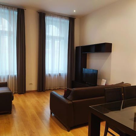 The Palace Suites And Apartments Прага Экстерьер фото