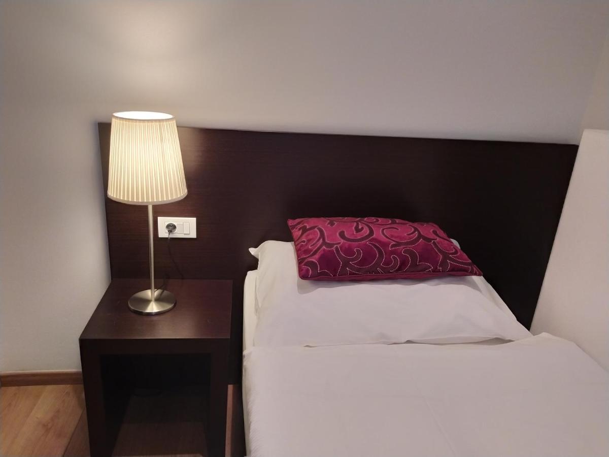 The Palace Suites And Apartments Прага Экстерьер фото